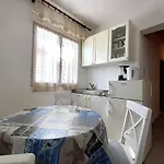 Affordable Almira With Shared Kitchen